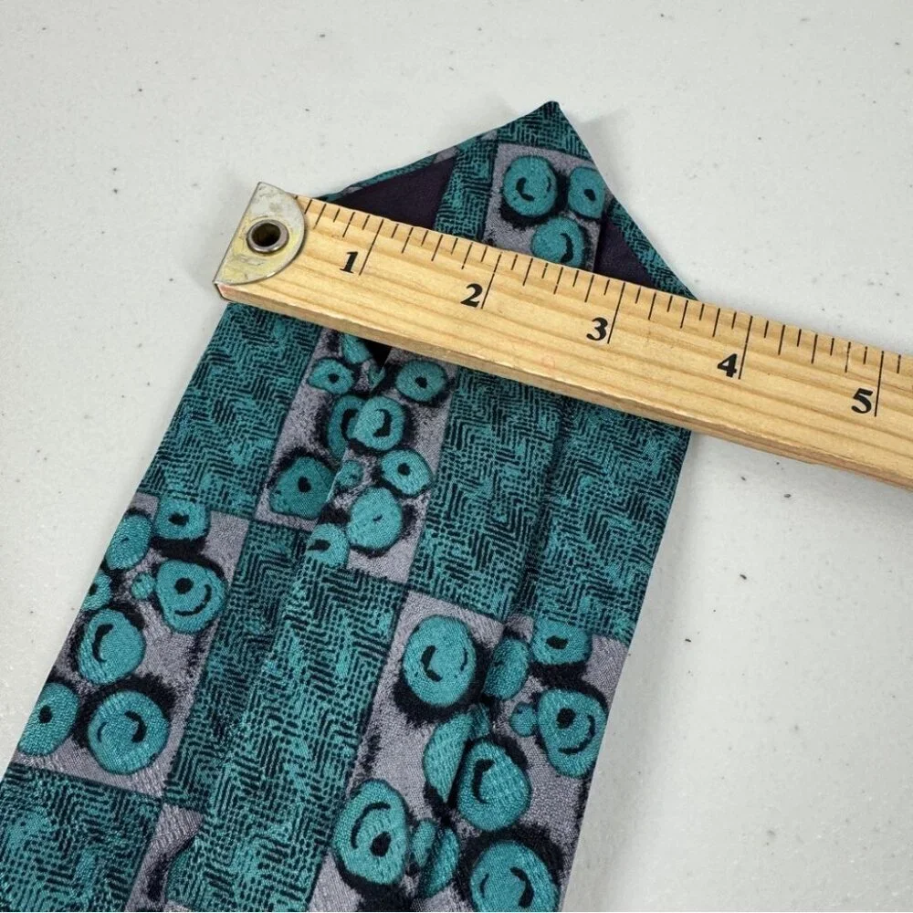 LEO Chevalier Silk Tie Teal Geometric Pattern Made in Canada Career Office Wear